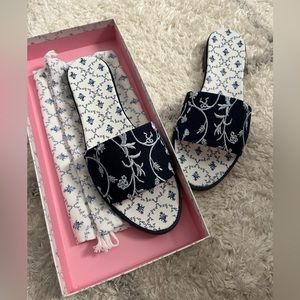 Hill House City Slides New in Box 38.5